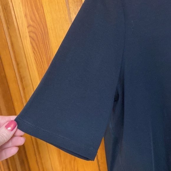 Chicos Navy High Low Shortsleeved Tricot Mixed Fabric Scoop Neck Popover Top S 2 - Picture 5 of 8